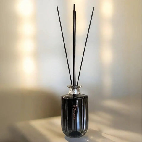Signature Raumduft – Sinnlich-würziger Diffusor mit Amber & Kräutern