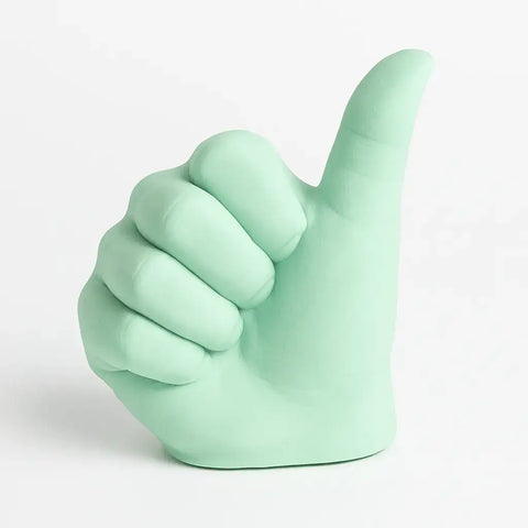 Handzeichen Figur „Alles Gut“ – Symbol für Optimismus, Freude & Motivation