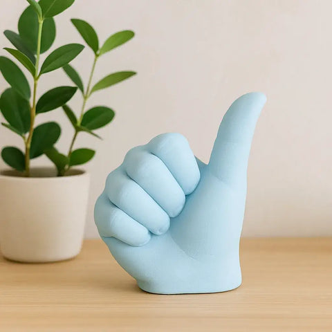 Handzeichen Figur „Alles Gut“ – Symbol für Optimismus, Freude & Motivation