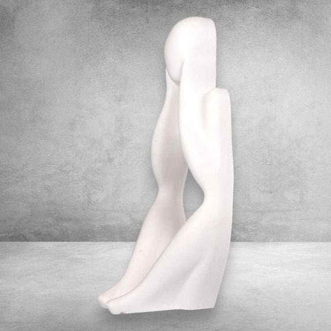 Einzigartige handgefertigte Skulptur – Symbol für Stärke und Schönheit